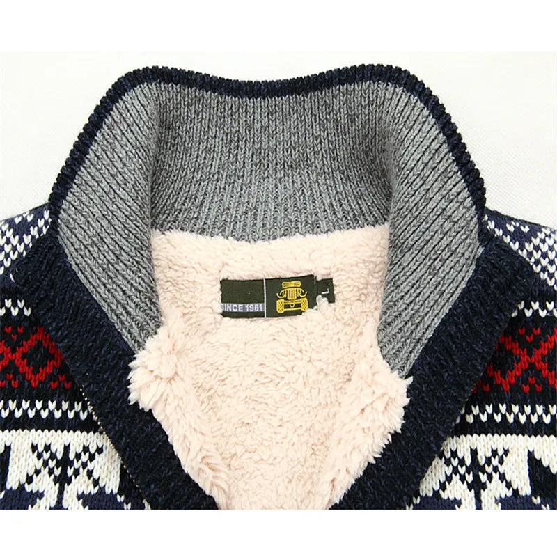 Logan | Zip-Up Vintage Cardigan